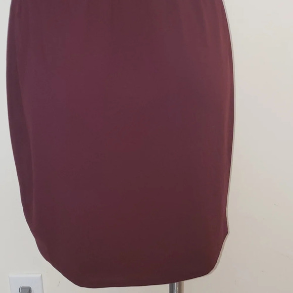 Halston Heritage Cap Sleeve Crepe Dress - Picture 13 of 16